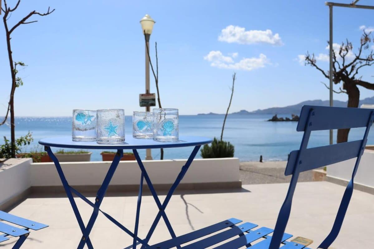 Charaki Escape Chic Studio With Seafront Patio Διαμέρισμα Εξωτερικό φωτογραφία